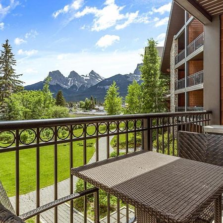 Outstanding Mountain Condo Waterslide And Hot Tub Managed By Little Sister Getaways Canmore Exterior foto