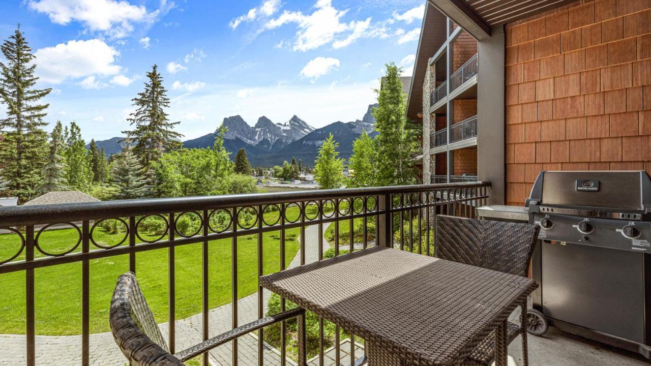 Outstanding Mountain Condo Waterslide And Hot Tub Managed By Little Sister Getaways Canmore Exterior foto